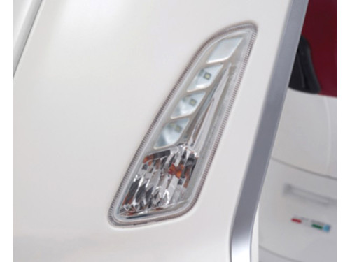 Knipperlicht + Led Dagrijverlichting Links Voor Vespa Primavera 